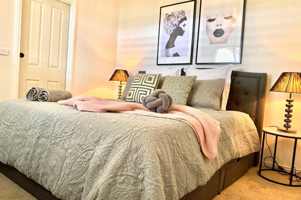 Holiday home Chateau Rosemund - 'your Away From Home'. Daylesford